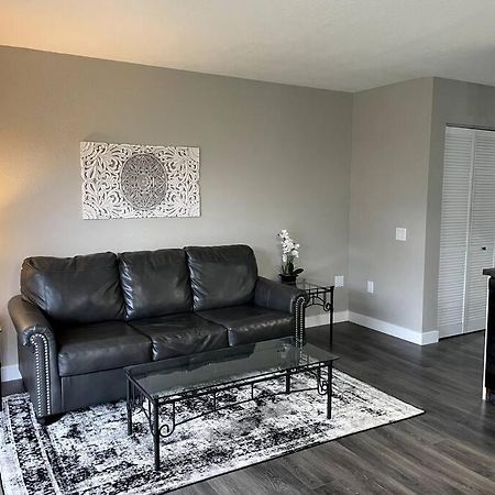 New Remodeled Luxury Condo By The Lake, No Stairs! Branson Luaran gambar