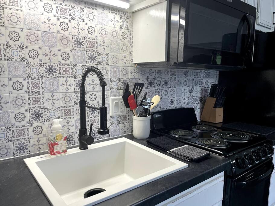 New Remodeled Luxury Condo By The Lake, No Stairs! Branson Luaran gambar