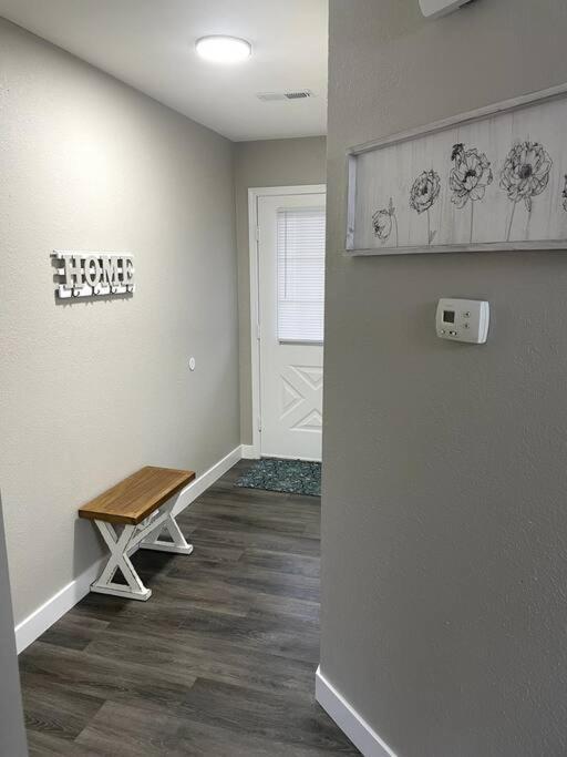 New Remodeled Luxury Condo By The Lake, No Stairs! Branson Luaran gambar